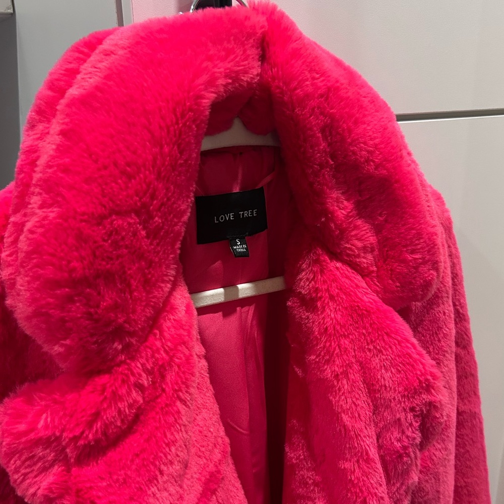 Pink Jacket - Picture 3 of 8